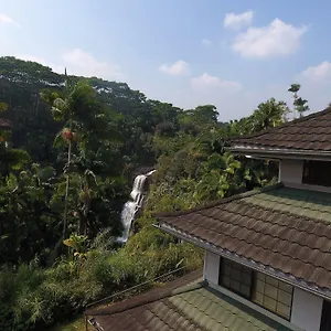 4* Gasthof The At Kulaniapia Falls